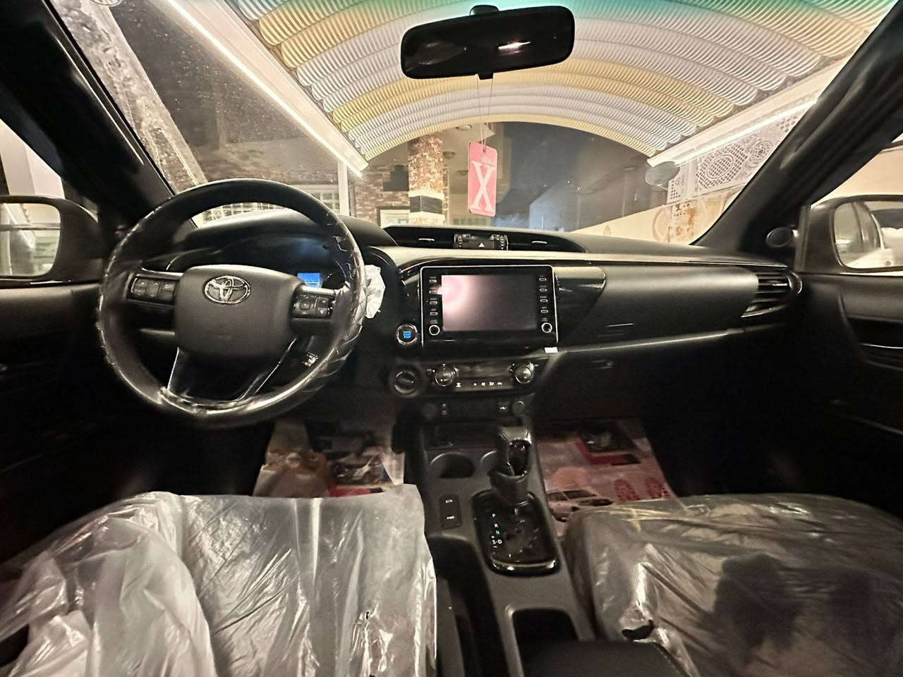 الوحش افنجر محرك 6 رقم أربيل 2024ماشي 24ألف كفالة عاما من أي شخط مكان السيارة رمادي  الاتصال ***********.....السعر خاص تواصل رقم
