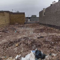 قطعة للبيع • السفحه الثانيه بصف الركن • ٢٠٠م