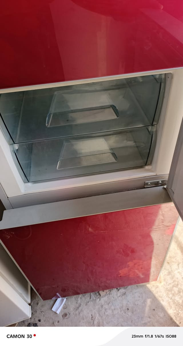 ثلاجه للبيع العنوان نجف***********📞📞📞📞
