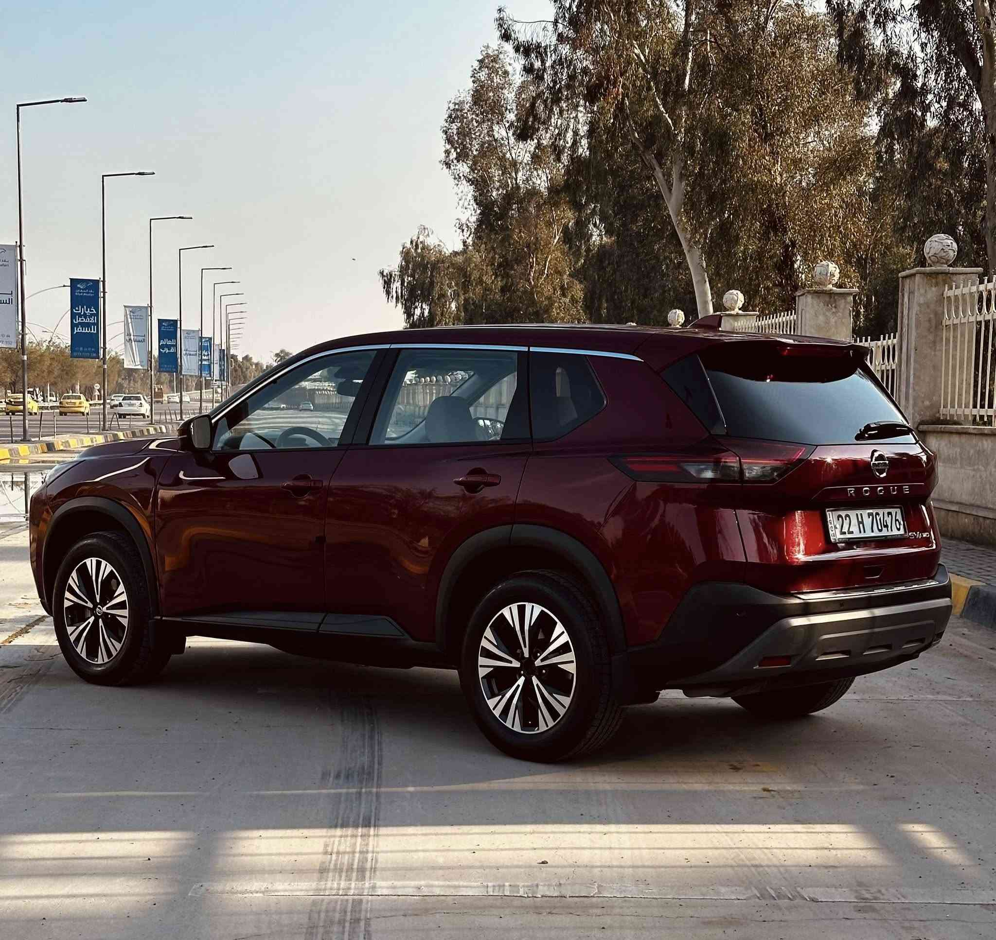 Nissan Rogue2021

ماشية66M

المواصفات SV AWD

بصمة 

شيفتات ستيرن

حساسات خلفية

رادارات جانبية وخلفية وأمامية

اربع كاميرات 

5انظمة للقيادة

كشن كهرباء

4ابواب بصمة مع دخول ذكي

ويل كروم

وباقي مواصفات الSV المعروفة 

الفحص جديد

الهزة 2027

--------------------------------

ايرباك السترين طاك ومرجع سستم 

الضرر الدعامية الامامية فقط 

مكان السيارة الموصل

***********
