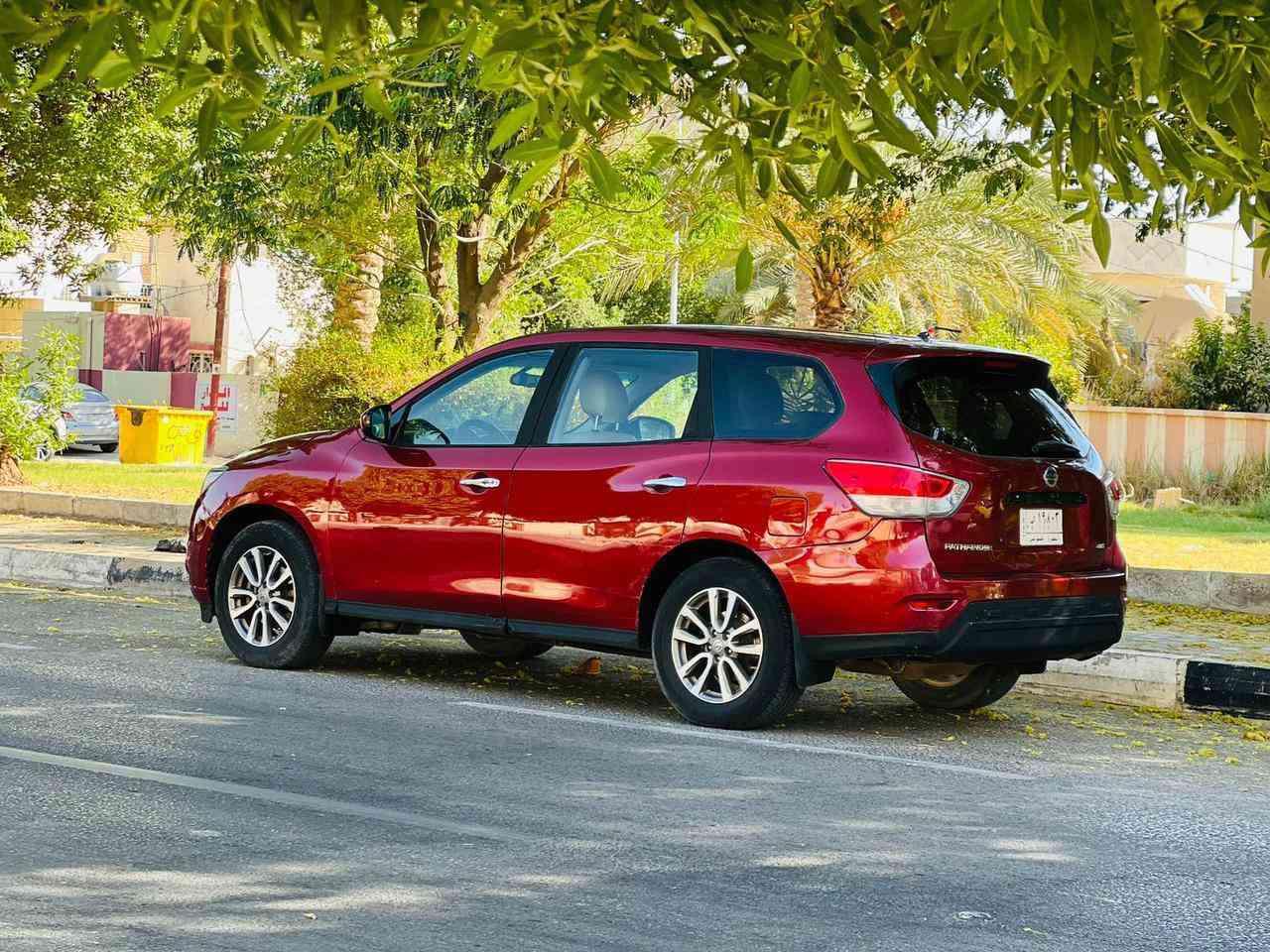 باڤندر  مديل 2013 سعر 108قابل  للتفاوض الأستفسار اتصل *********** وارد أمريكي حادثها جاملغ وشويه من البنيد والباقي كفاله عامه مواصفات فول عدا الفتحه بصمه تشغيل بصمه أبواب تشغيل عن بعد مري كهربائي اشاير مري كشنات كهربائي تحكم ستيرن شاشه كبيره كامره خلفيه دواره مكينه 6️⃣ سلندر مكينه وكير مكفولات 7 راكب 3 قطع تبريد حداديه جديده تخم تاير مشروع وطني سنويه ل 28 مكان سياره كربلاء
