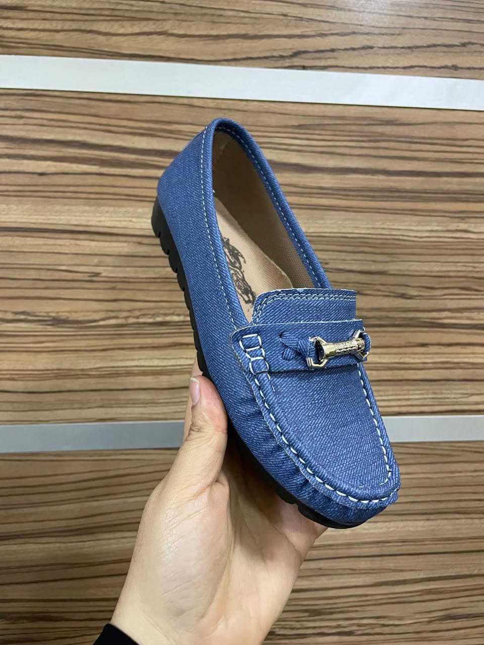 ب15 الف فقط 🤩 مع عرض التوصيل 3 آلاف فقط 
حذاء كجول جينز الاكثر راحه واناقة 
قياسات خاصه وعاديه كلها متوفرة  من 37 لغاية 42
تتوفر حقائب اوربيه كوالتي عالي جدا 
#احذيه #اكسسوارات #جينزات #جينز #سبورت #ملابس #براندات #ماركات #احذيةطبية #حذاءطبي #حقائب #جنط #شنط #بغداد #اربيل #بصرة #ناصرية #كربلاء #ديوانية #بابل #نجف #سماوة #كوت #العراق #مشاهيرالعراق #اكسبلور #فولو


**إذا كنت صاحب هذا الإعلان وتريد حذفه لأي سبب، رجاءا أرسل رسالة إلى الدعم الفني**