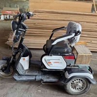 دراجات شحن نقص بطاريات فقط للبيع جملة ومفرد للستفسار 07861659964