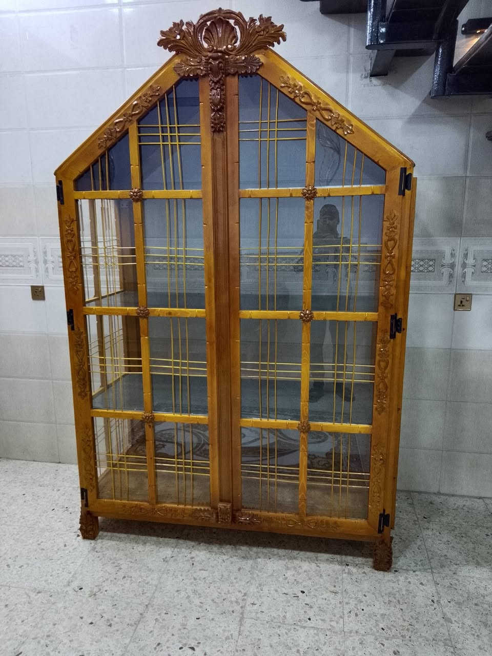 سلام عليكم البيع عنوان بغداد شهداء العبيدي رتفاع 230عرض150 سعر مناسب ***********واساب
