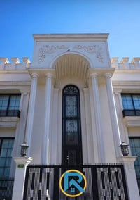 منزل مؤثث فاخر • دريم ستي المربع الذهبي • ٢٥٠م