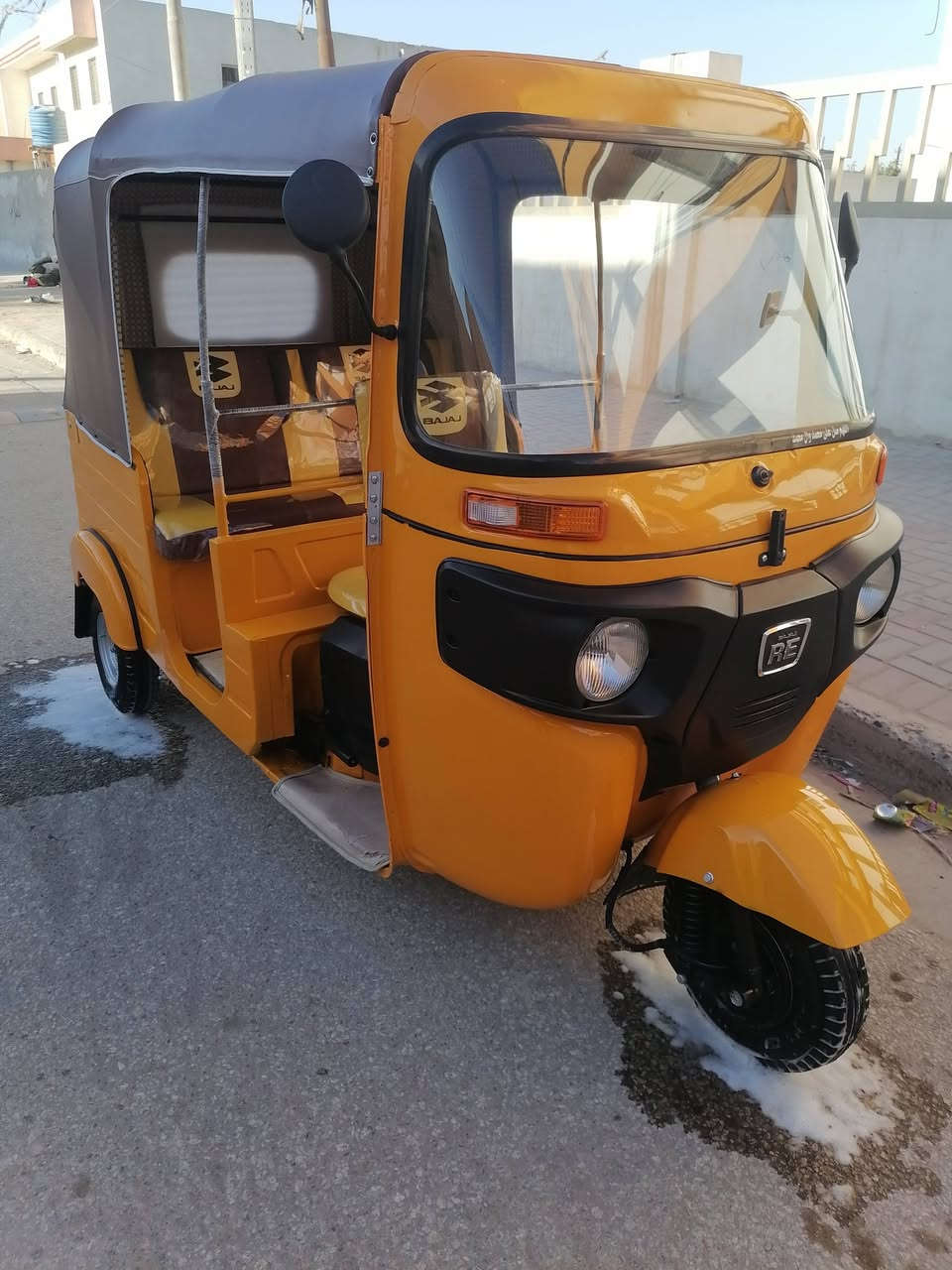 السلام عليكم ورحمة الله وبركاته من رخصت الادمن تكتك موديل 2019شهر ال11 رقم كربلاء انكليزي مشروع وطني مصبوغه عام جماليه من دون حادث او ضربه مكينه جديده تخم تاير جديد ضفيره جديده مكاني بغداد الدوره السعر اتصل وبيك خير وتدلل رقم الهاتف ***********
