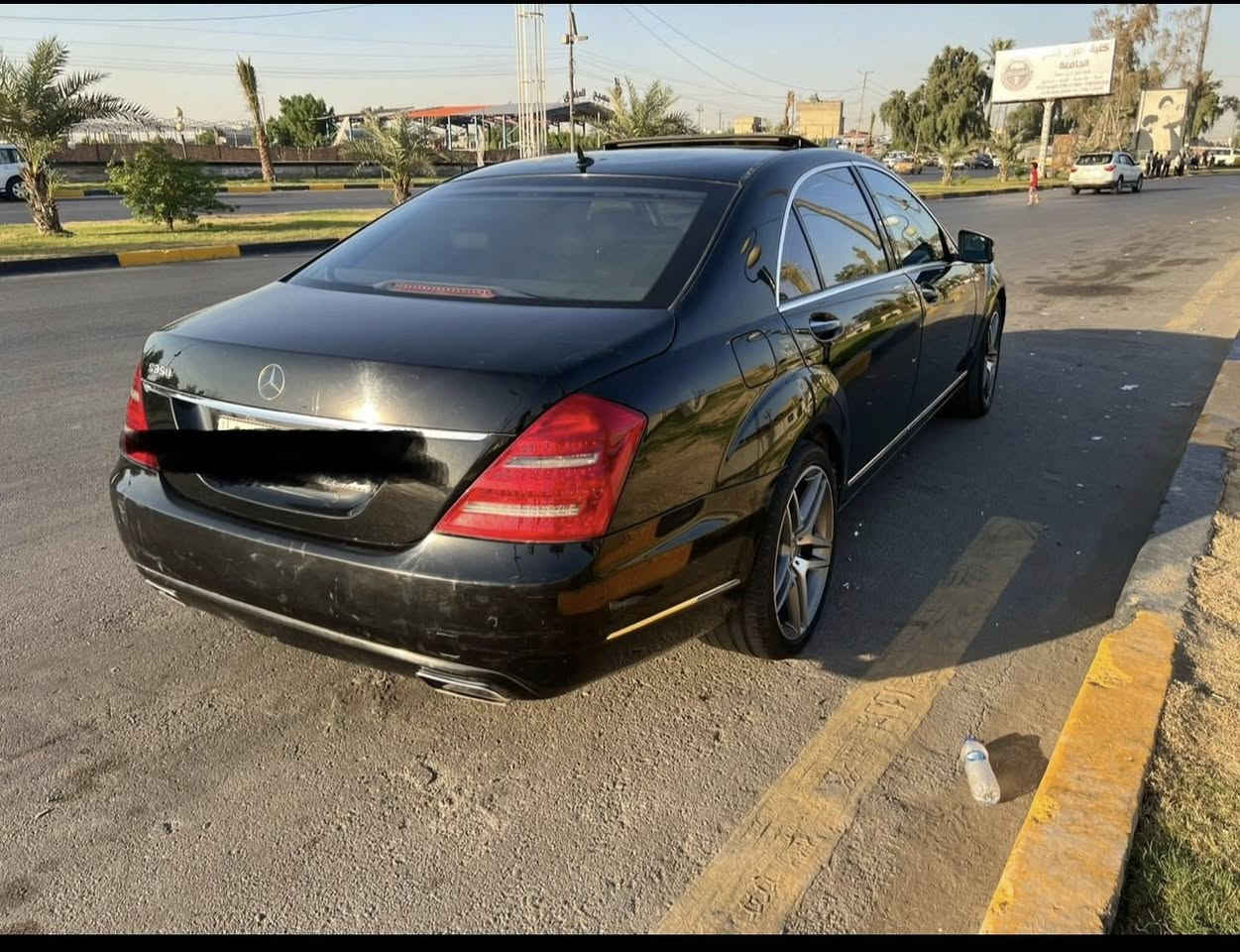 مرسيدس موديل 2009 )S350(رقم بغداد بسمي
فول فول مواصفات 5 بردات

سيارة جديد

التفاصيل والمواصفات 

بردات كهراباء 

- 5 كشنات تدفئه 

- لون اسود ملكي مع سقف سلايت 

- سيدي جنجر 6 أقراص مع نظام تشغيل Dvd +mp3 +awx+ اوديو +مع كارت ريدر + بلوتوث

- تبريد أمامي خلفي والتكم الخلفيه

-ناظور ليلي 

- 4 بيبان شفط مع صندوق كهرباء 

- رقم بغداد بسمي جديد انكليزي 

- ستيرن كهرباء

- 4 كوشنات كهرباء مع خزن حسب الوضع Vip

- جكات كهرباء  

- حساسات أمامي وخلفي 

- مرآة الجوانب عاكسه للضوء 

-مع غلق المرآة الجانبية عند الأغلاق اوتو  

-لايت زنون عالي ناصي شركة أصلي

- 

- ثلاث أنظمة للقيادة S/C/M

-البيبان الخلفية لارج الحجم الكبير رئاسي

- أحزمة الأمان يأخذ وضع قياس الجسم كهربائي 

طبعاً اكو بعد مواصفات بل نسبه للجناية يعرفوهة 

السيارة مابيه اي نقص 

ملاحظه / السياره بيه صبغ فقط دعاميه اماميه ودعاميه خلفيه فقط  

مكان السياره بغداد 

رقم ***********
