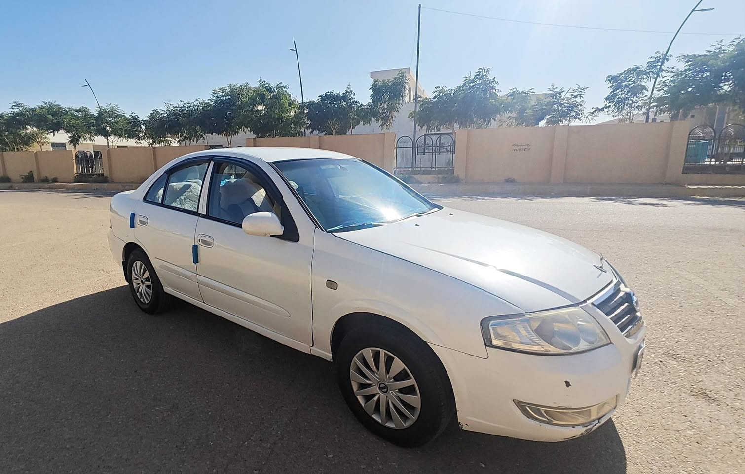 السلام عليكم 
نيسان صني 2007
محرك 16
سنويه تنتهي عام 29
محرك كير تبريد بل شرط 
جام بي عازل حراري
دفتر بانزين بي  
سياره كامله مذب عليها اي مصروف
سعر 79 
***********
