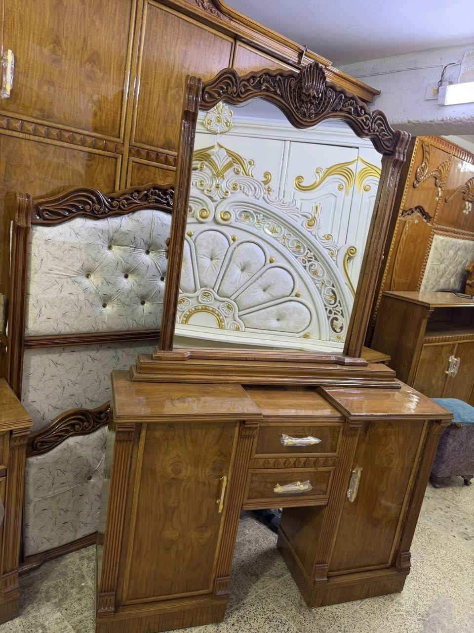 غرفة عراقية داخل خارج صاج الظهر جرجوبة دفن النقش زان دوشمة غرفة جديدة ثقيلة مع جميع ملحقاتها اي استفسار ***********
