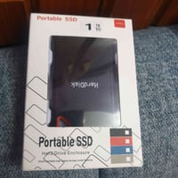 SSD خارجي • ١ تيرابايت