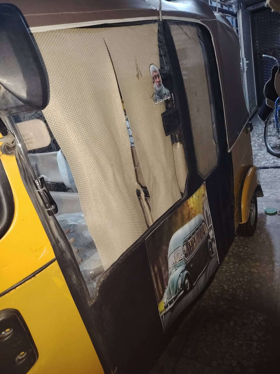 السلام عليكم تكتك للبيع موديل ١٩ رقم وسنويه بأسمي العنوان بغداد شعلة رقم تليفون ***********
