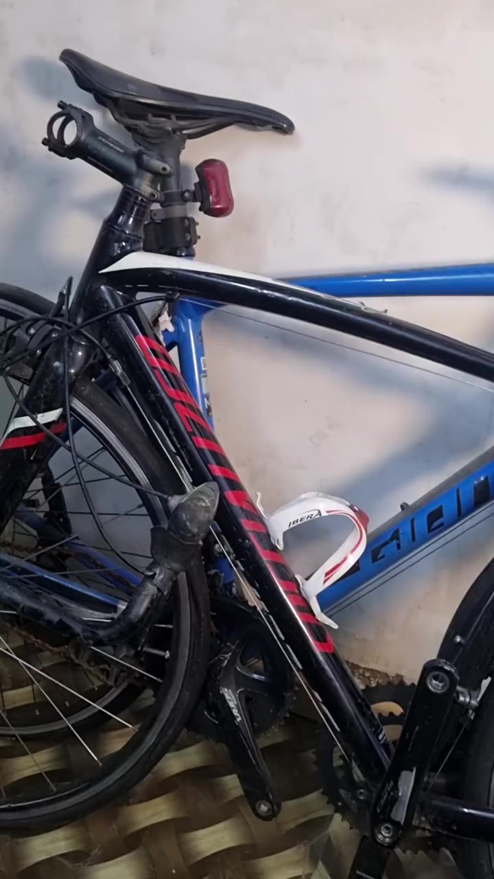 مرحبا متابعينDiamond 💎 Bicycle
للدراجات الهوائية و الأدوات الاحتياطية 

بسعر 275 ثابت 

تفاصيل داخل الفيديو

للطلب و الاستفسار مراسلة الصفحة 

رقم *********** يرجى المراسلة و ليس الاتصال 🌹

عنوان بغداد شارع فلسطين

متوفر توصيل جميع المحافظات
