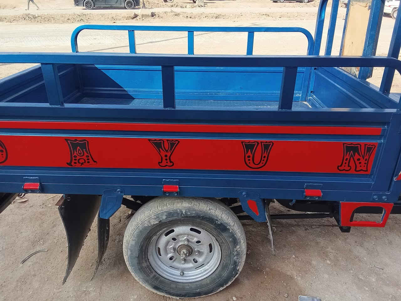 السلام عليكم ستوته موديل 18 رقم انكليزي راعيه موجود محرك 2025 كهربائيات شغاله العنوان كوت شارع النفط
***********
