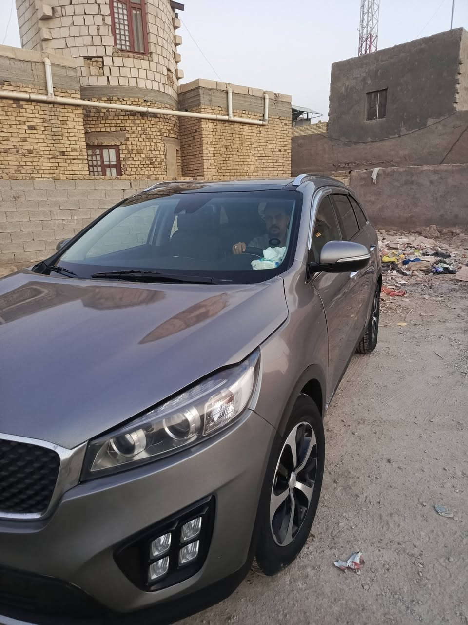 سورنتو امريكي
 موديل 18 شكل 20 فول مواصفات ماشية 100
سيارة جاهزة مال جناي
مكان السيارة ناصرية
بأسمي تحويل مباشر
السعر 205
للاستفسار 
***********
