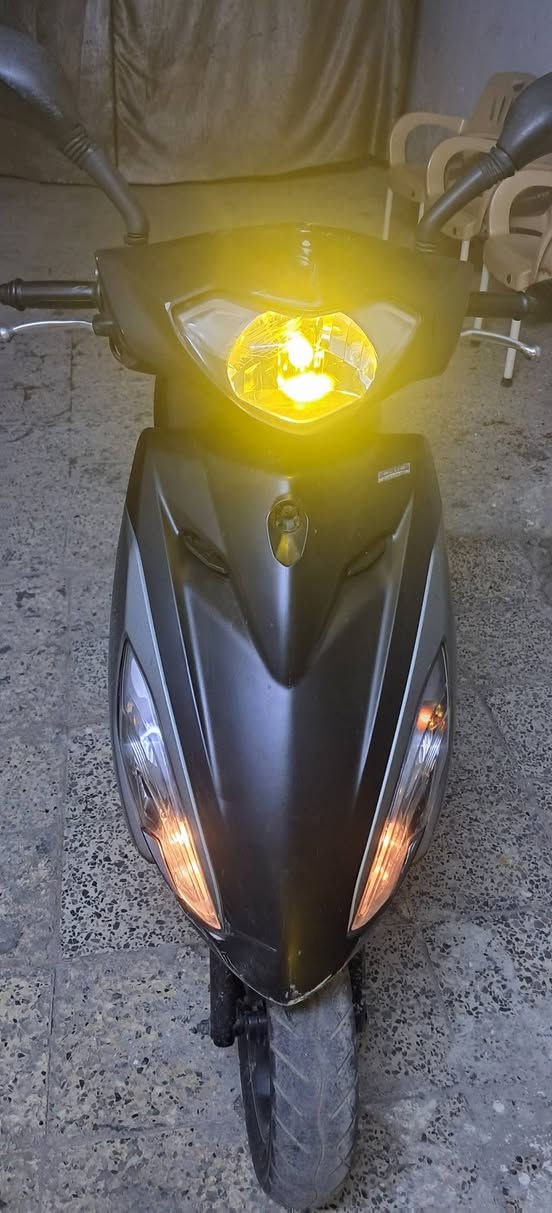 للشراي فقط... دراجة أكزز الموديل الحديث على وضعية الرمبه كلشي ما مبدل ولا مفتوح بيهه وكهربائياتهه كلهه شغاله رايدهه  ب ١٠ أوراق *********** منطقة الوشاش
