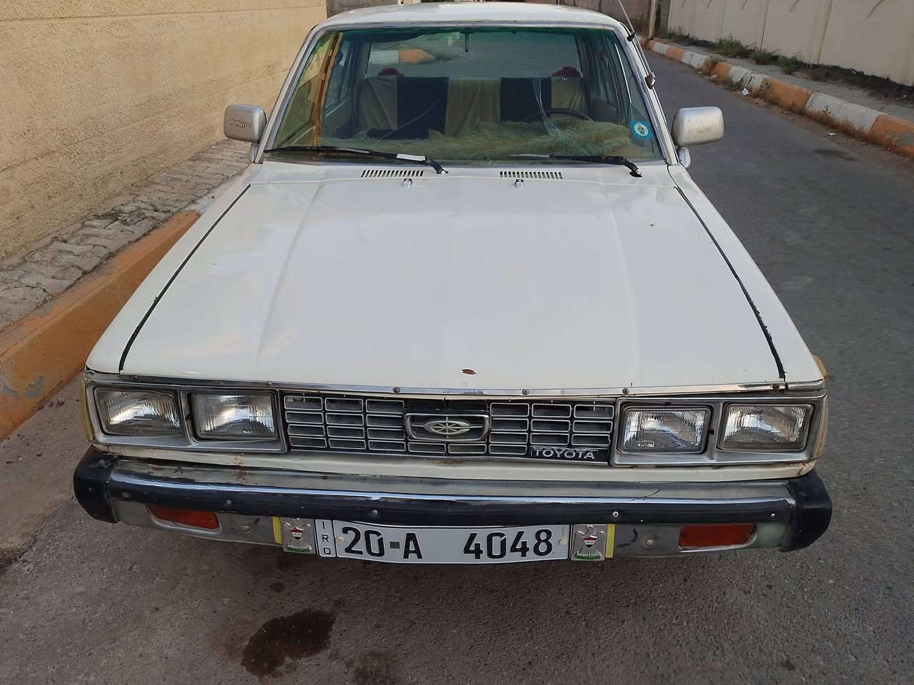 سلام عليكم
كراون موديل 89سنويه 29 تحويل مباشر 
مكان سيارة ديالى
***********
