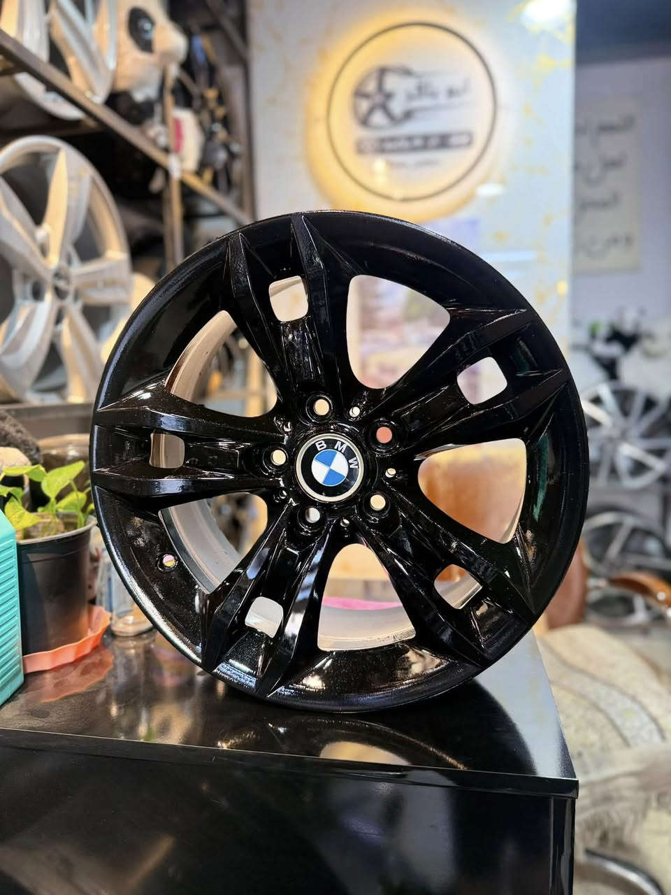 ويل كب 17 BMWون سايز - مال حاوية ونظافة توب
القياس: 17

 الضمان: مكفول كفل عام من العواج والتصليح (يعني شد وأنت مغمض) 💯.

 البيع: بيع أو مراوس.

 السعر: 400 ألف.

📍 المكان: بغداد - حي العامل - شارع 7 نيسان.

🚚 التوصيل: موجود توصيل وين ما تكون. بالعراق 

📞 للتواصل والاستفسار (واتساب): ***********
