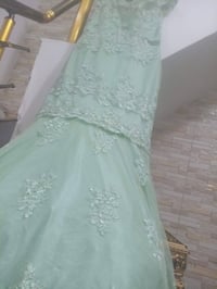 جديد • لبستهن مرة • أخضر بنفسجي