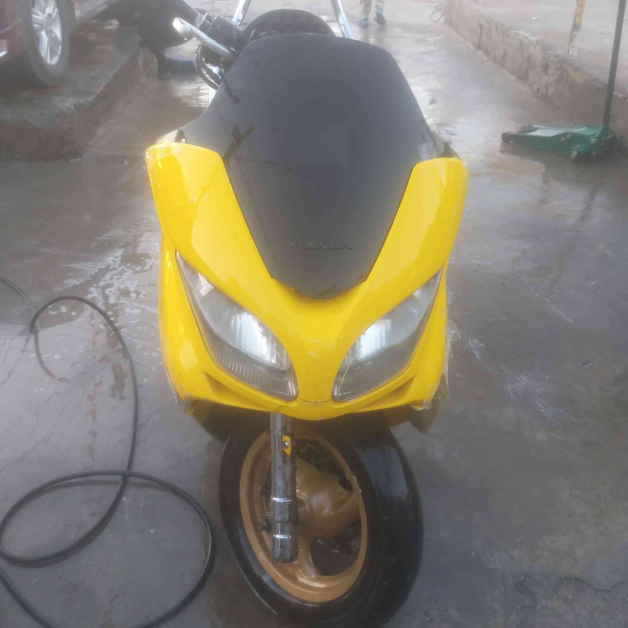 سلام عليكم .....
فورزة صفر 9 كرستال مكفولة حماوة نضوح تبخير الدراجة ناعمة  شلعة ومعدل ماشية 51 الف كاملة تشغيل نكرة 
السعر 800 وبيها مجال للشراي اتساهل وي الشراي بسيطة  المكان بغداد حي الاعلام 
*********** موجود واتساب وموجود خاص ماسنجر لا تتصل علخط وشكراا
