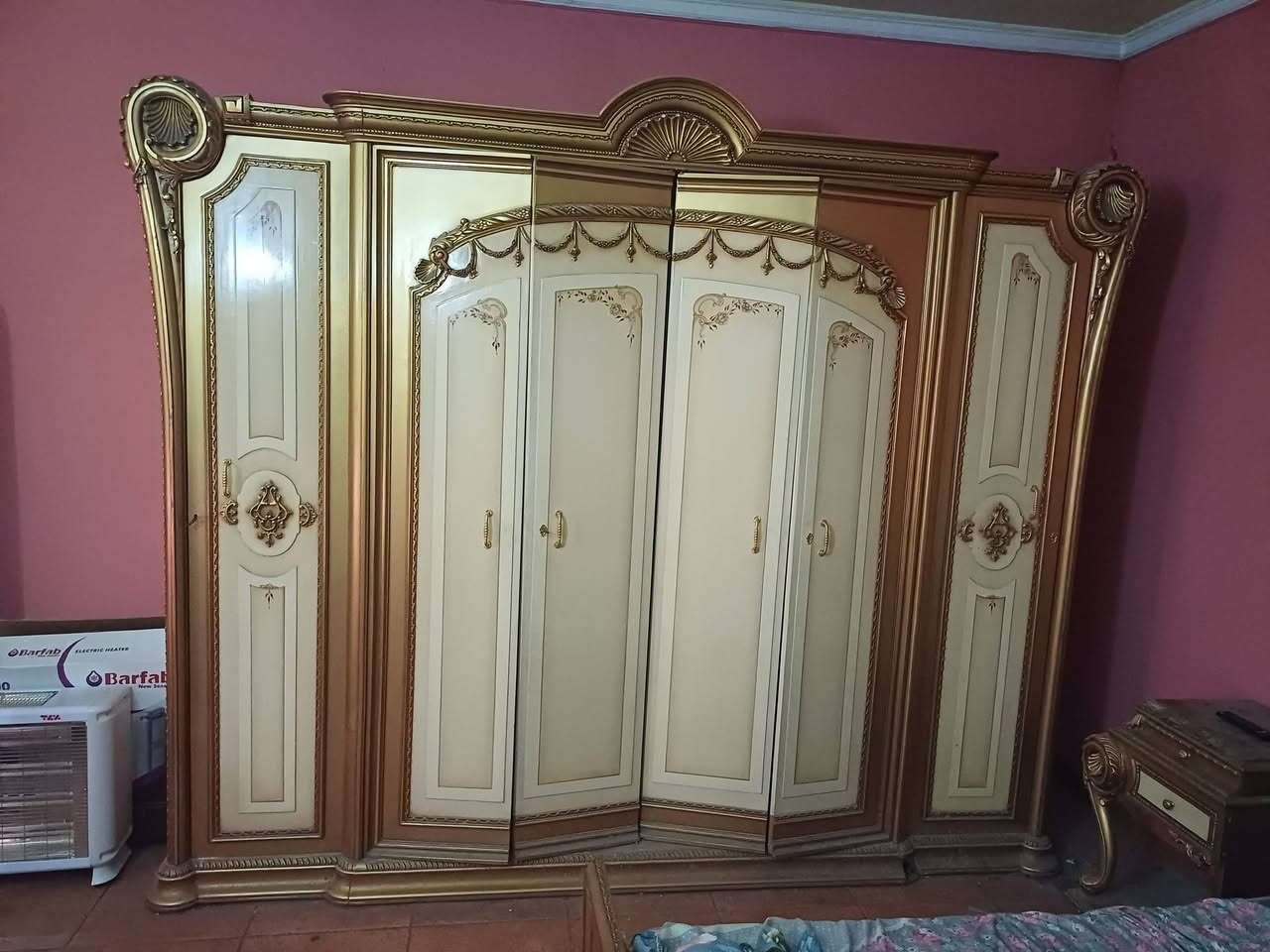 السلام عليكم غرفه نوم مصري السعر 750 الف للتواصل ***********
