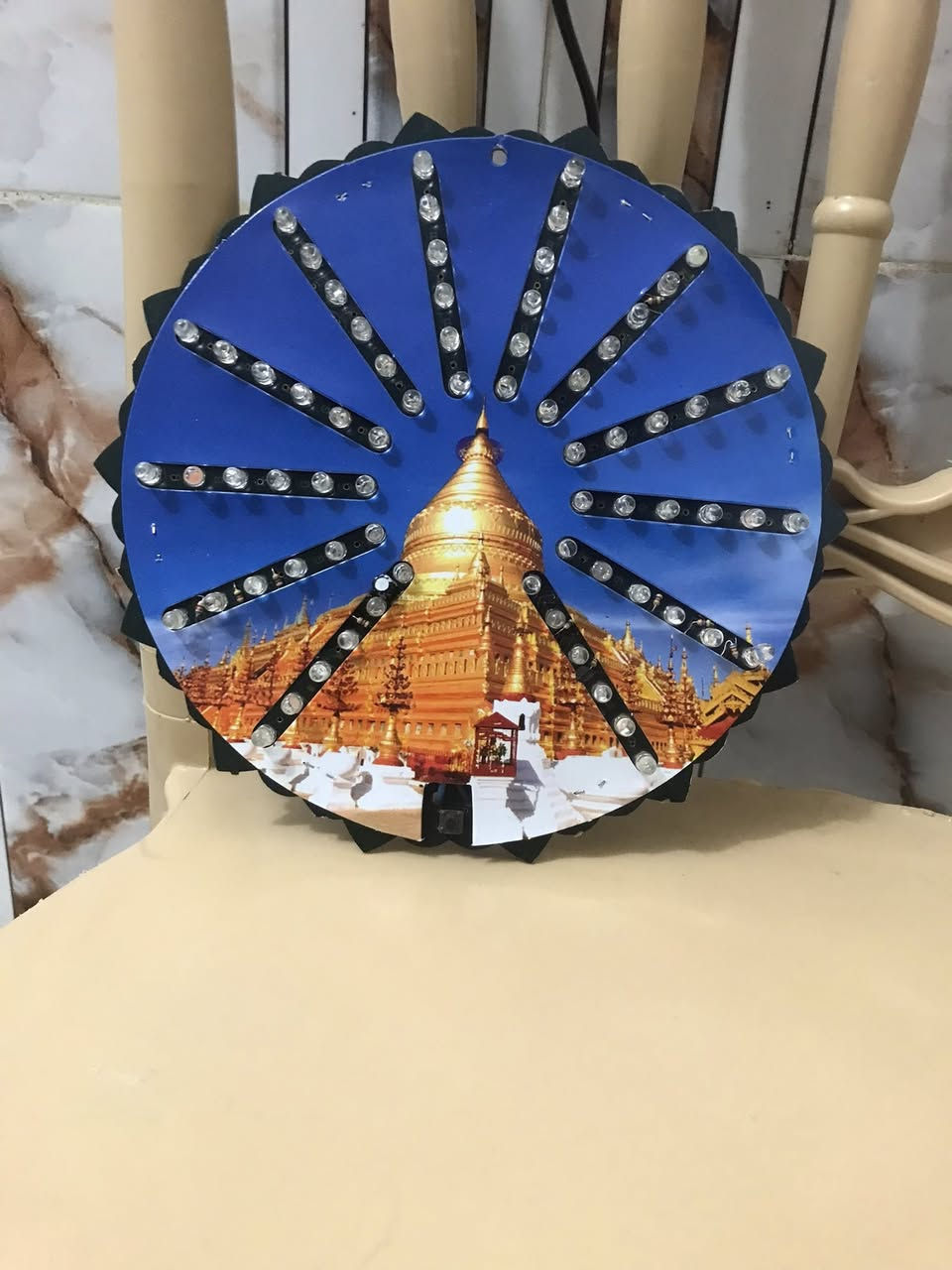 نشره بهذا لشكل بسعر 5 الف


**إذا كنت صاحب هذا الإعلان وتريد حذفه لأي سبب، رجاءا أرسل رسالة إلى الدعم الفني**