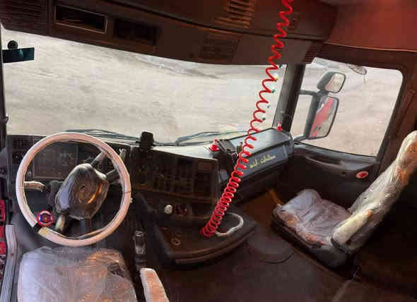 سلام عليكم للبيع سكانيه موديل ٢٠٠٠ مكينه نجكتر كير ٤+٤ تخم تاير سياره بلادي مكفوله كفاله رقمه دهوك تحويل مصفر غرامه أو ضرايب سعر ١٦٠ ورقه وبيه مجال مكاني صويره لاستفسار تصل مكلف بل نشر ***********/***********
