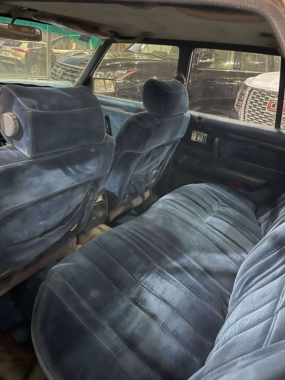 .
تويوتا سوبر  ١٩٨٢ 
سياره صبغ جمالية كفاله تكم دواخل شواصي كفاله عامة رقم بغداد الجديد بسمي هزه جديدة 
محرك جديد VVT مع الكير حجم ٢٥٠٠ 
تخم تاير جديد  
كهربايئات كلها شغلة 
ترايك  للبصرة 
عنواني بغداد 
السعر ٥٥ ورقة
هـ/***********
