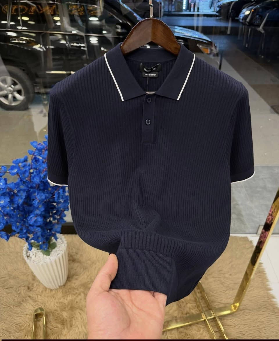 النوع تريكوا ناعم. نخب اول مطاط تركي.   1000 قطعه.  رجالي سيريات نضامي.   السعر للقطعه 4.25 دولار.    
***********. للاستفسار
