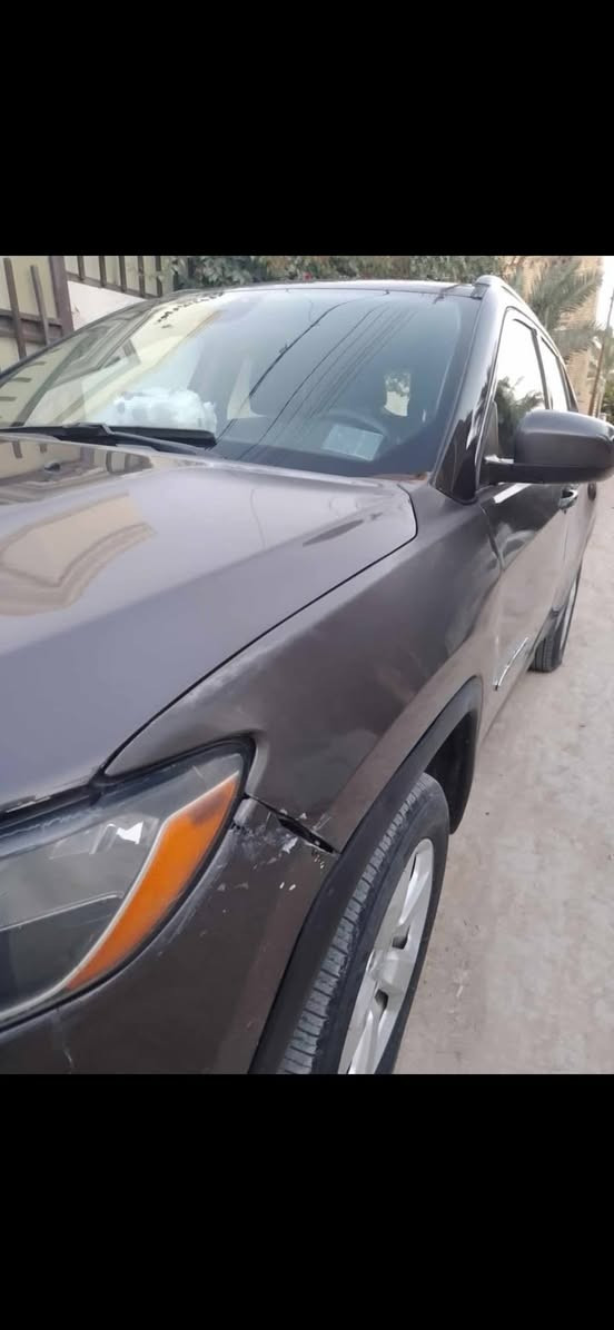 (((((مستعجل للبيع)))))
 جيب كومباس 2018 حادث امريكا بسيط وسطحي صور الحادث مرفقة .. مكاني بالديوانية 
***********
***********
