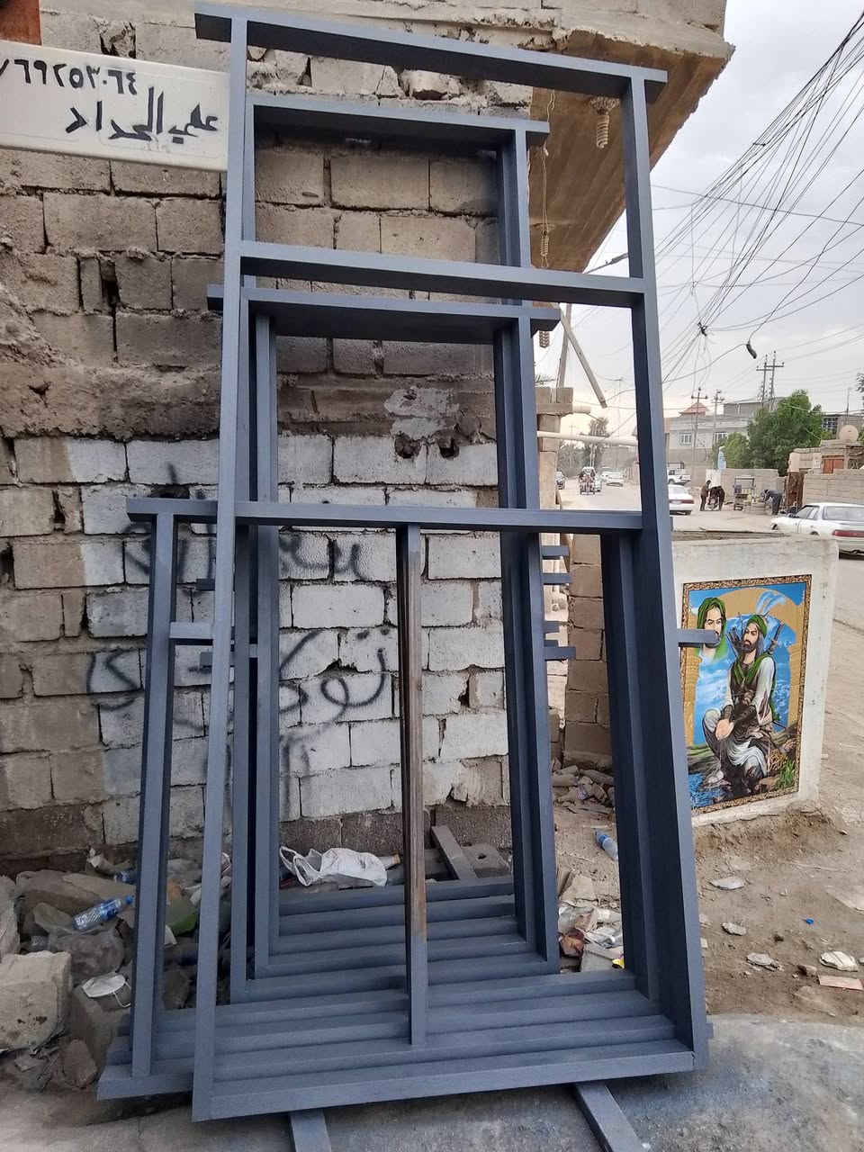 حدادة ابو ضرغام باب وشباك وسقائف باسعار مناسبة ***********
