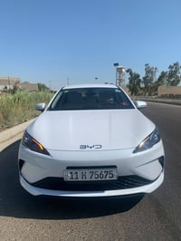 للبيع بي واي دي سيل 5 موديل 2025 ماشيه 10300كم فقط بيها شخطين بالدعامي...
