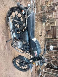 للبيع ساو 2019سعر 600وبي مجال 07829126195