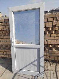 باب نوعيه بلاستك عرض الباب 82 طول الباب 164 سعرها 50 الف البصره قضاء ا...