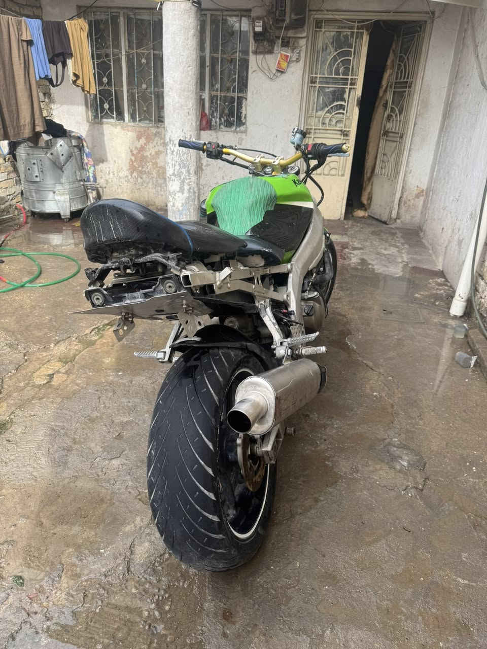 سلام عليكم كاوسكي 2004
كامله نكره شوكت ما تريدها 

مكينه خرسه

بكره بلاد زنجيل جديد 
دهن جديد ادامه جديده مناقصها شي دراجه انكر وطلع كليومه بغداد بيها

بيها نواقص بسيطه تحب ترتيب 

السعر 12 وبيها مجال بسيط 

رقم: ***********
مكان:الحسينيه
