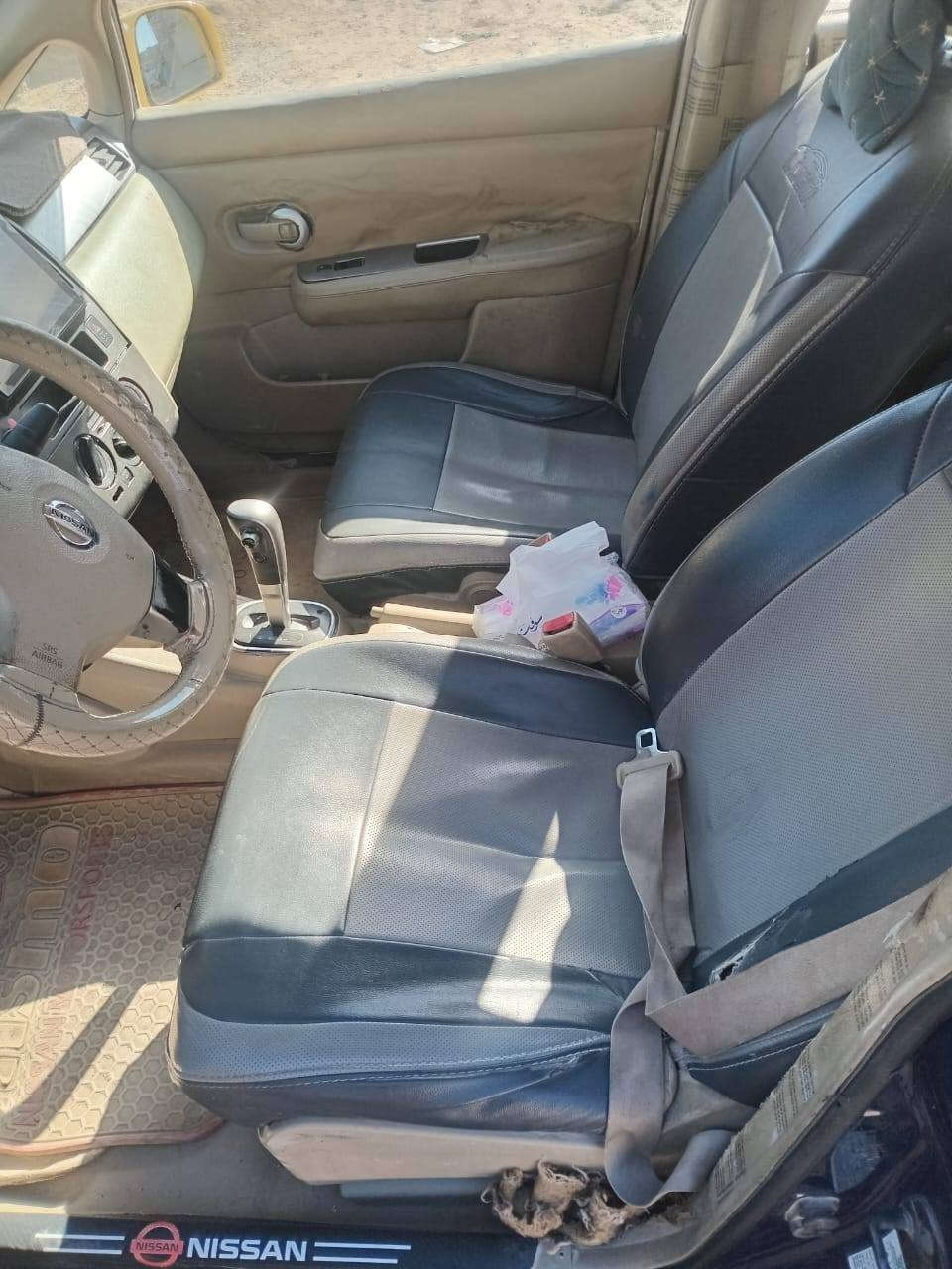 السلام عليكم للبيع فيرسه تكسي موديل ٢٠٠٨ كير محرك جديد تخم تاير سنويه ٢٠٠٢٨ تنتهي بسم  صاحبه المكان صلاح الدين بسامره رقم الهاتف ***********
