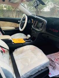 للبيع موديل 15 سياره قطعتين بيها سعر 170 وبيها مجال سياره جديده 077311...