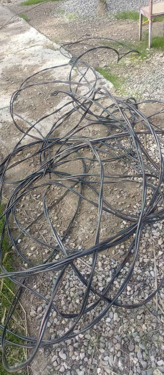 سلام عليكم 
واير تاسيس كهرباء الفنار 1.5
لفه كامله السعر 75 الف
ضفيره الطول  تقريبا 100متر السعر 80 اصلي تركي
التواصل ***********
