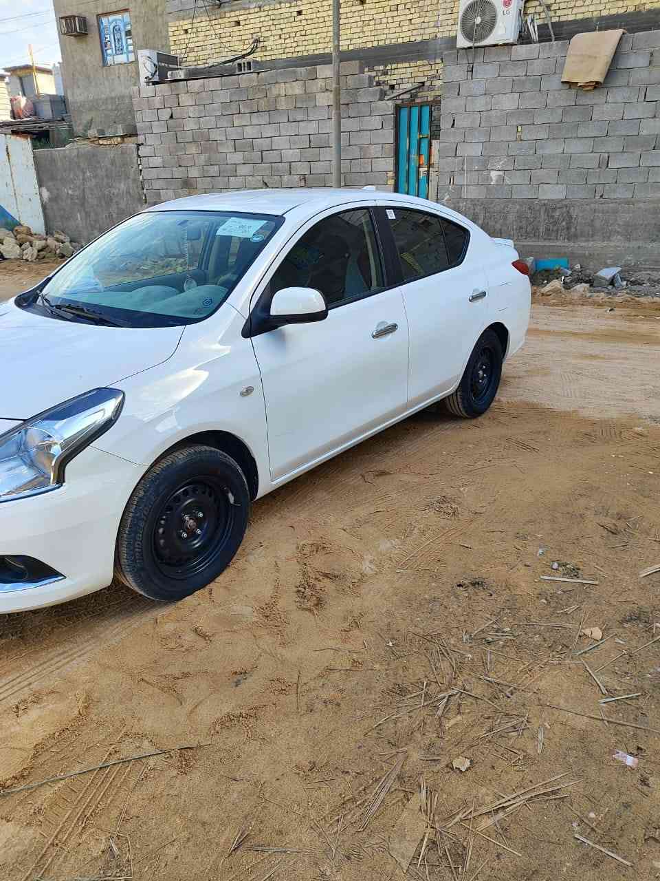 نيسان سني 2024هندي بليته الزرقه   لاضربه مالته خفينه نفس ما واضحه بالصوره   جديد تخم تاير حداديه
استخدام شخصي ماشيه 9000الف السياره جديده كلش  122 بيها مجال قليل 
الرقم ***********
مكاني البصره كرمة علي
