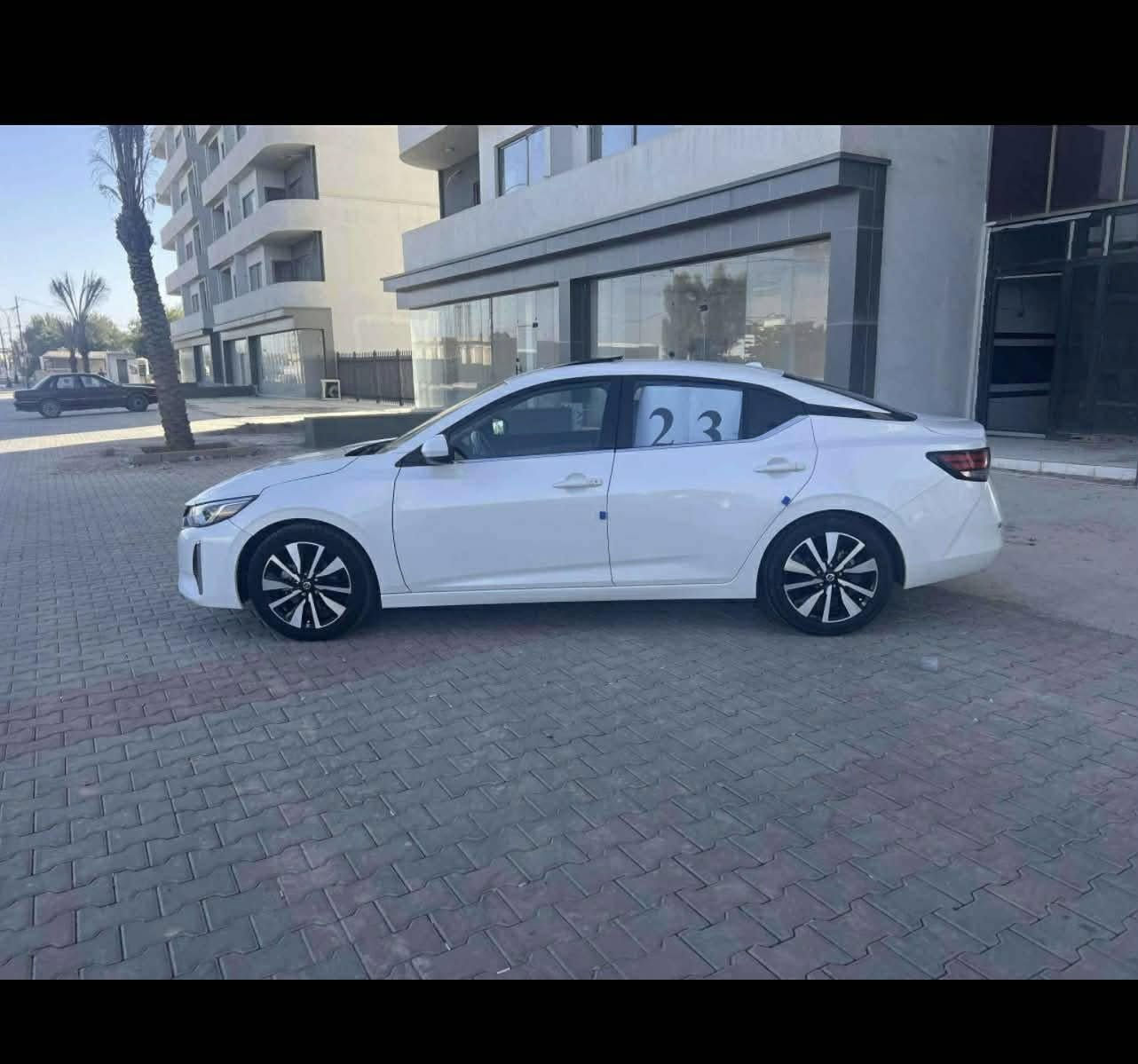 نيسان سنترا موديل2033امريكي
***********
ضرر بس بونيد دواخل بدنه بي فقط
ايرباك طاك راحع سستم
لون ابيض ماشي 52
موصفاتsvبلص
داخل مشمشي
كشنات  بقلاوه جلد (كهربائي تدفه4مقاعد)
ستيرت تدفئ
رادارات العدد 4 امامي خلفي جانبي
ويل حجم 18
حساس خلفي 
تشغيل عن بعد
بصمه +بصمه تشغيل
سقف سلايت
تبريد لمس 
تحمات استيرن تثبيت سرعه 
مانع تصادم خط شارع قياده ذاتيه
مدخل usp
نضام ايكو sport
سياره بسمي سنويه 2031تنتهي
عنوان كركوك استفسار***********
