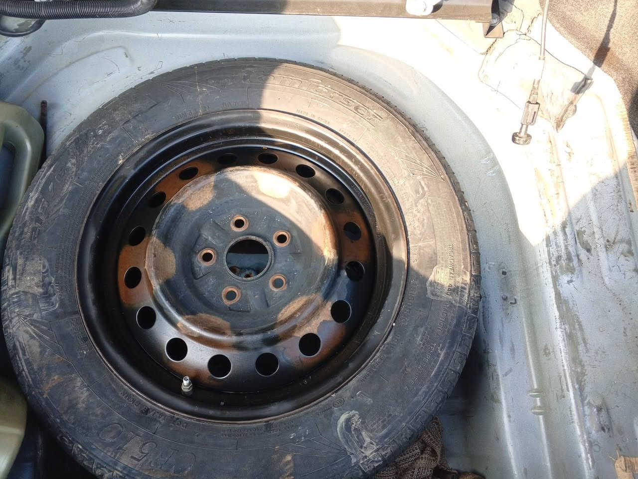 السلام عليكم
كامري ٢٠٠٨ 
LE امريكي رقم بغداد
كير مكينه خير من الله 
المكينة ٤ سلندر ٢٤٠٠
مواصفات السيارة 
تحكم ستيرن صندوق كهرباء
كشن كهرباء الجام اوتو
شاشة تدعم كل البرامج 
كامره خلفيه تحكم مري 
تبريد خير من الله 
السيارة كاملة مكملة 
متصرف عليها كل شي
شادلها منضومة غاز
جديدة ب ٥٠٠ الف وبيها كتاب
السيارة بيها ٥ قطع صبغ 
ابيعك حزام مكفوله من الدواخل 
يعني اكفلك شاصي ولغد  ودواخل من الجكه
السيارة ماشيه 150
السعر 95مكاني بغداد 
الاستفسار***********
