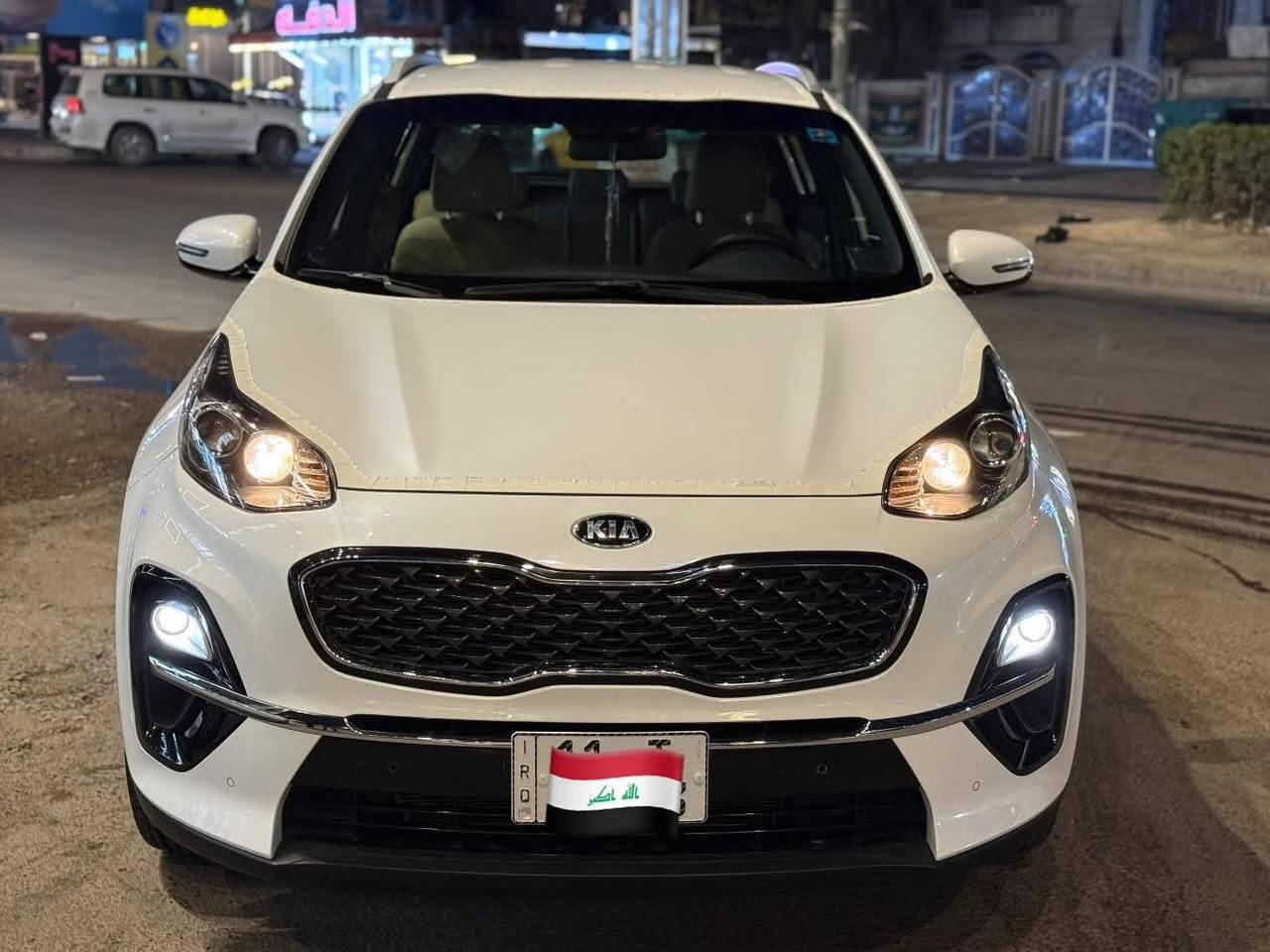 السلام عليكم اخوان كيا سبورتج موديل ٢٠٢٠ بحالة الزيرو رقم بغداد باسمي من الزيرو جديدة جدا جدا  من النوادر مكفولة كفالة عامة من صبغ بارد تبديل شخوط نكراش ماشية ١٦ الف بعدها بجياست الشركة المواصفات بيسك حساس امامي خلفي اشاير بالمري ٣ وضعيات قيادة فول تحكمات ستيرن كروس سرعة داخل بيجي كشافات زنون ويل كبير سويج شحاطة وبعد بيها هواي مواصفات مكاني بغداد حي البنوك 
رقمي للاتصال *********** 

شراي جناي اتصل مو شراي ارفع المنشور ب يالله
