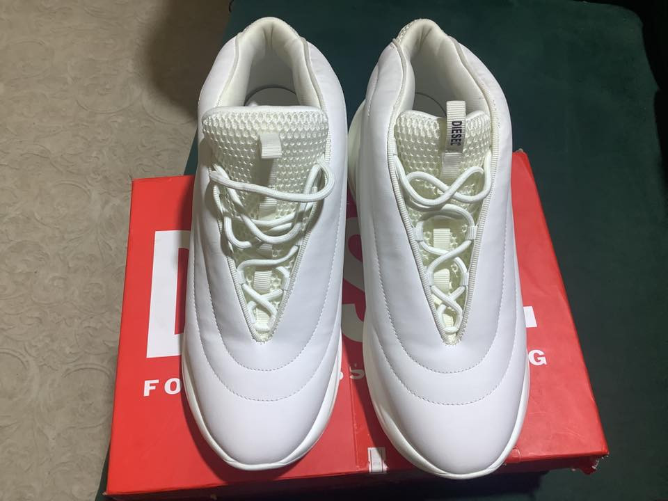 حذاء ماركة DIESEL اصلي قياس 44 سعر 75 مكاني ديالى بعقوبة عندي توصيل
ملاحظة :حذاء اصلي مو كوبي


**إذا كنت صاحب هذا الإعلان وتريد حذفه لأي سبب، رجاءا أرسل رسالة إلى الدعم الفني**