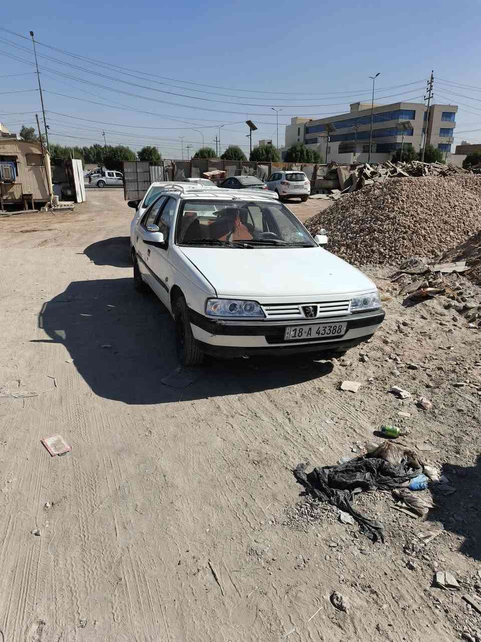 السلام عليكم بيجو جي ال إكس ٢٠١٠ رقمها بابل  سنويتها ٢٩ باسمي... مكانها بالحلة  
حاليا السيارة بيها ضربة بالجنطة مثل ماموضح السعر المطلوب ٣٠ انزلك سعر التصليح مال الضربة .... 
مكينة حيل نشطة وكير مكفول  .... 
بيها لايت زنون والسيارة مابيها ضربة غير هاي بالجنطة بيها بعض الخياسات 
كهربائيات شغالة كلها 
التبريد نقص بس الفان الداخلي عاطل .... الكمبريسر شغال واكفله إلك .. 
عوزها فقط دبلات خلفية.. 
السعر المطلوب ٣٠ و سعر التصليح نازل منها
