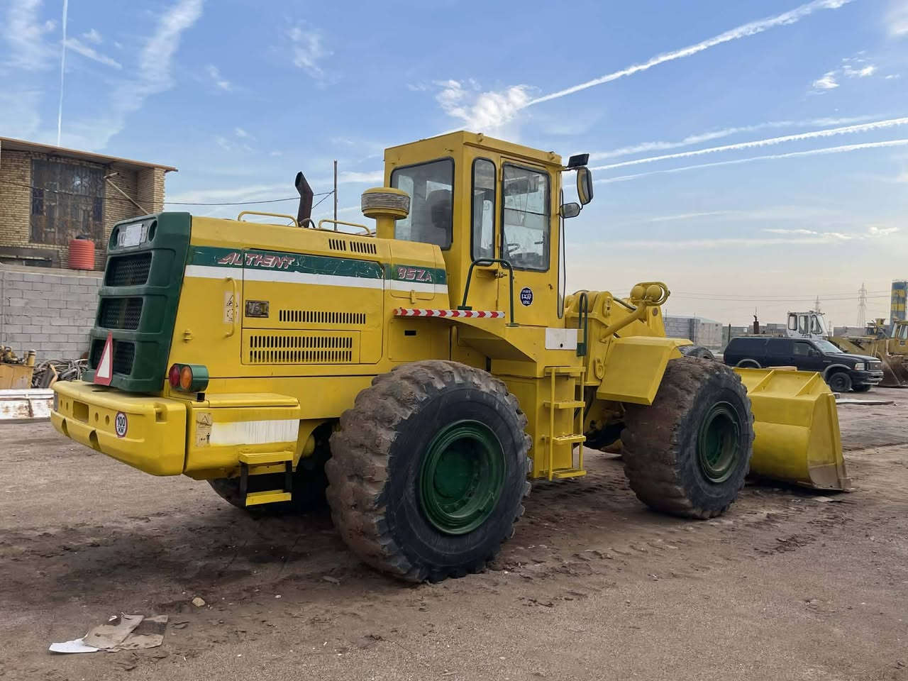 شفل حجم 85 كاوسكي مديل 2002 جاهز للعمل رقم مثنئ اسود راعيه ماندله سعر 225 ورقه وبي مجال مكفول وضمان كبل للعمل ***********
