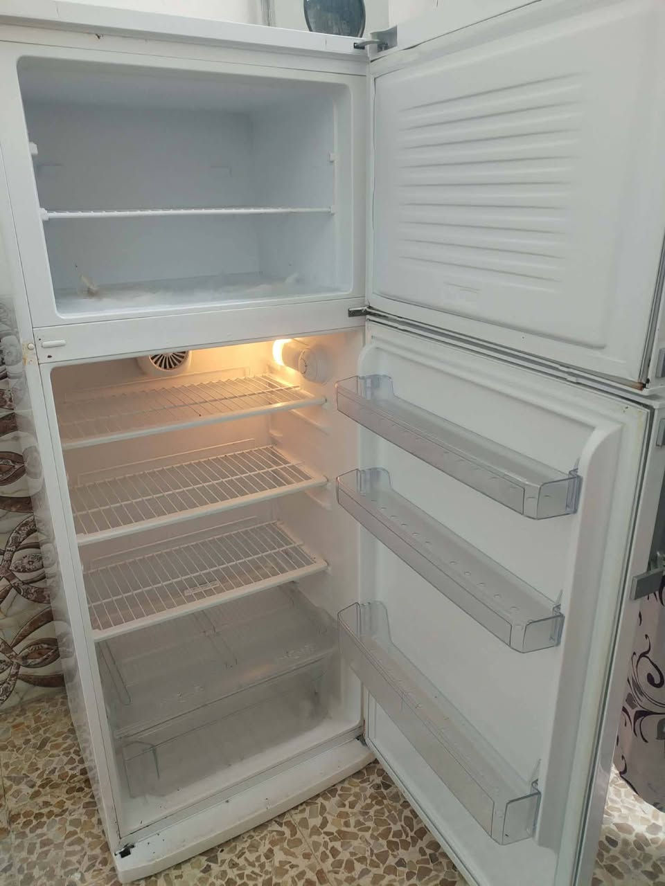 ثلاجه للبيع شرط الشغل فول تجميد 18 قدام السعر 140 العنوان كراج الشمال #الجميع


**إذا كنت صاحب هذا الإعلان وتريد حذفه لأي سبب، رجاءا أرسل رسالة إلى الدعم الفني**