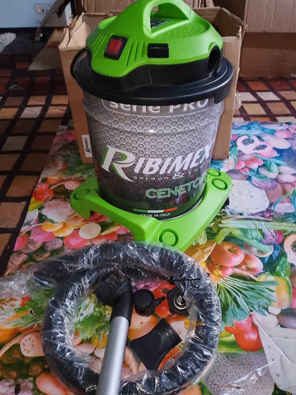 مكناسه للبيع جديد اوربي مال امزون ما مستخدم ابد
18 لتر 
لون أخضر غراضه كدامك يمكن بي نقص 
سعر 33 الف بي مجال قليل 
اتصال ‏‪***********‬‏
مكاني حي بدر فرع ابو كرار بنجرجي
