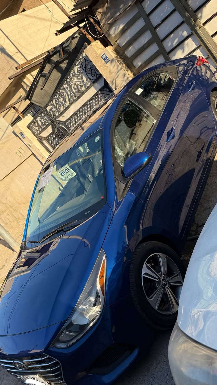 اكسنت 2020
اكسنت مديل 2020 
محرك 16 دوش 
السيارة ماشية 48miالف 
سيارة بيها قبغ صندوق مبدل وجاملغ امامي 
سيارة بدون ايرباك 
شرط التحويل باسمي
السعر 118 وبيها مجال 
***********
