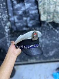 يوجد توصيل الى جميع محافظات العراق للطلب مراسلة او الاتصال على الرقم 0...