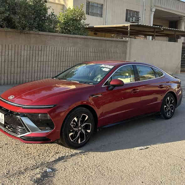 سلام عليكم
سوناتا 2024

سوناتا sel 2024 
نص فول  مواصفات 
رادار امامي وجانبي وحساسات 
نقاط عمياء 
شاشة عدادات دجتل كبيره متصله
تحكم كشن سائق كهرباء ست وضعيات 
تدفئة المقاعد الامامية 
شفتات ستيرن 
شاحن لاسلكي 
بصمتين وتشغيل عن بعد  
عداد المسافة 18 ml 
الحادث امامي تبديل بنيد فقط 
السونار وصور الحادث مع المنشور
السعر 195 وبيها مجال للشراي يتصل على الرقم 
مكاني بغداد 
***********
