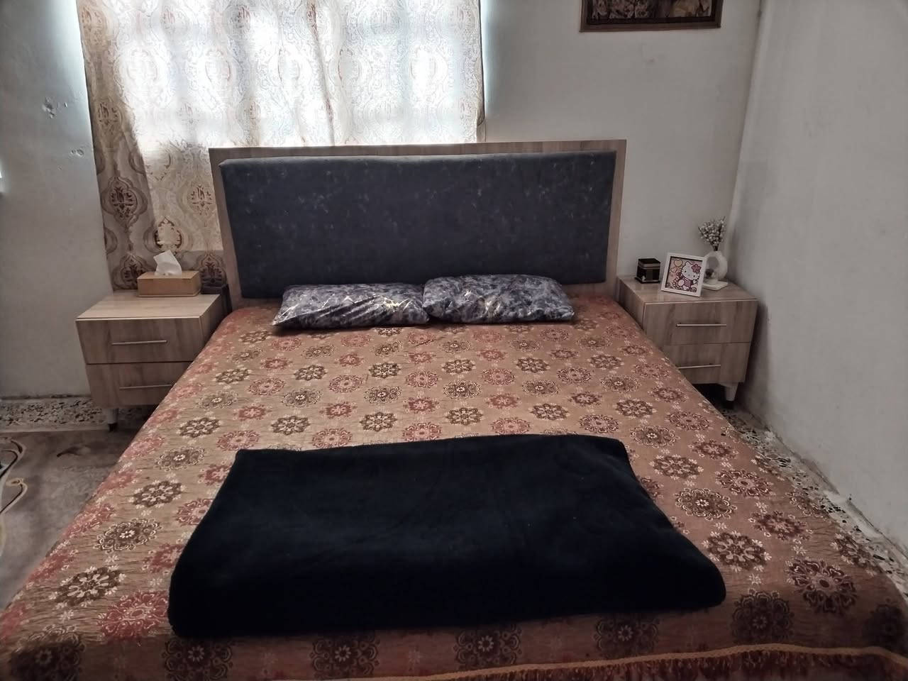 غرفة نوم خمس قطع السعر 375 الف نظيفة جدا واحلى من الصور المعروضة.
المكان : الحسينية الصمود
الرقم : ***********
